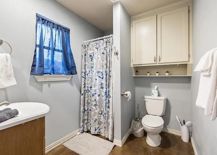 Worth Getaway - Stylish Garage Near Attractions *